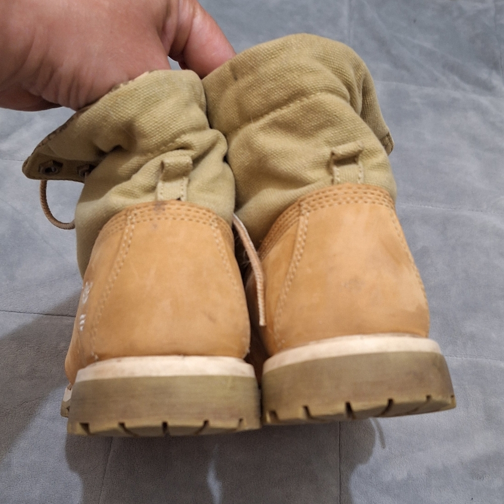 Timberland Boots - Picture 6 of 9